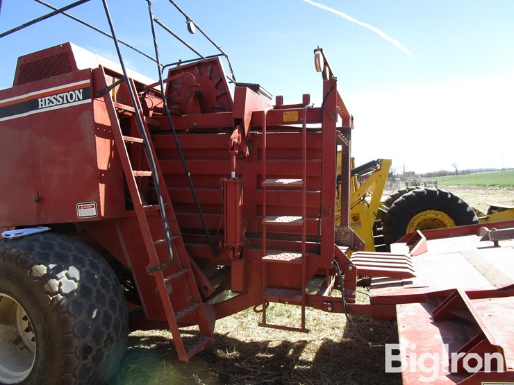 1994-hesston-4900-image-13