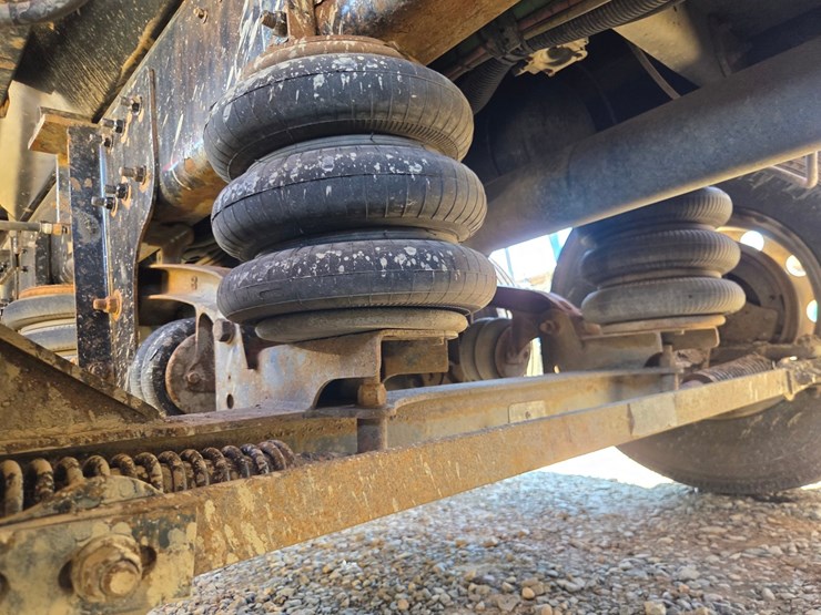 2019-international-hv613-image-54