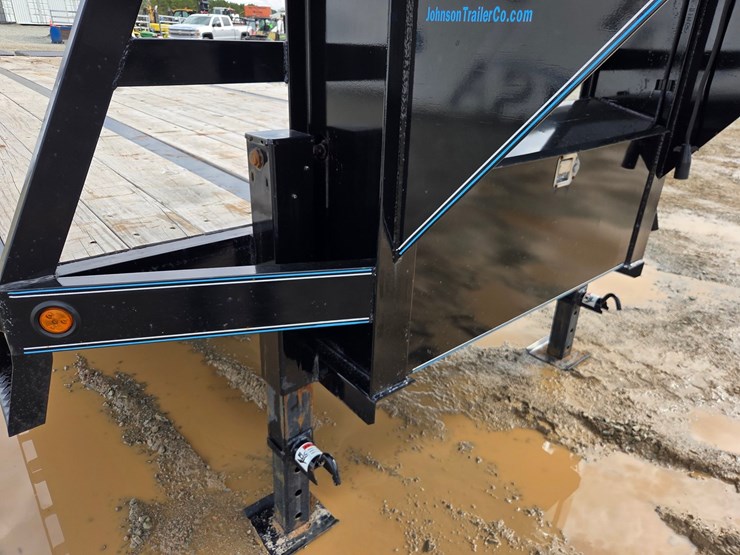 2024-massey-ferguson-8-image-15