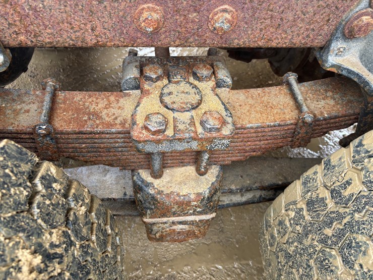 1997-ford-lt8000-image-80