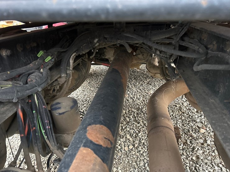 2016-kenworth-t680-image-27