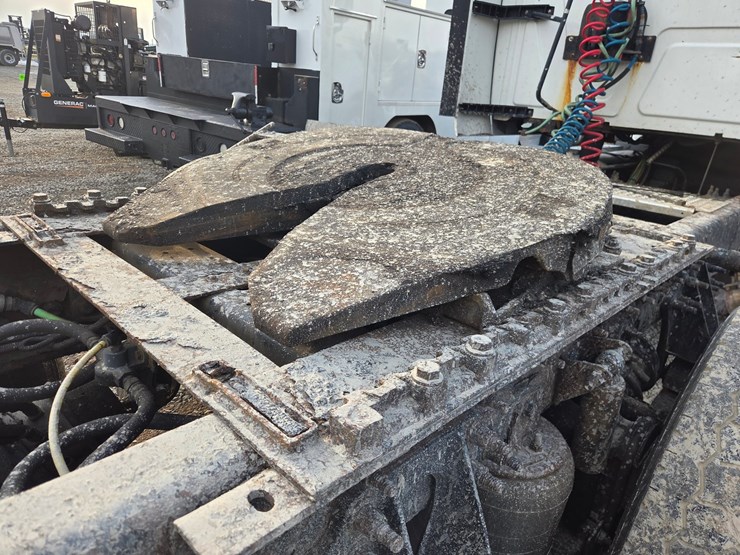 2013-international-prostar-image-29