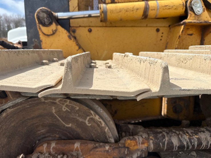 2002-deere-700h-lgp-image-60