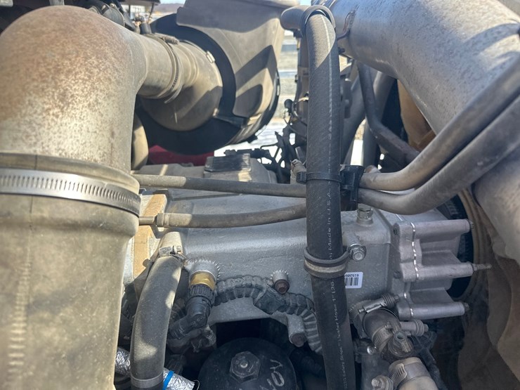 2012-international-7600-image-50