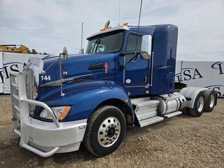 2017-kenworth-t660-image-1
