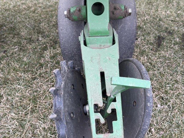 1997-john-deere-1770-image-23