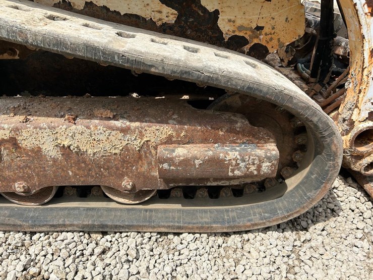 2017-bobcat-t450-image-15