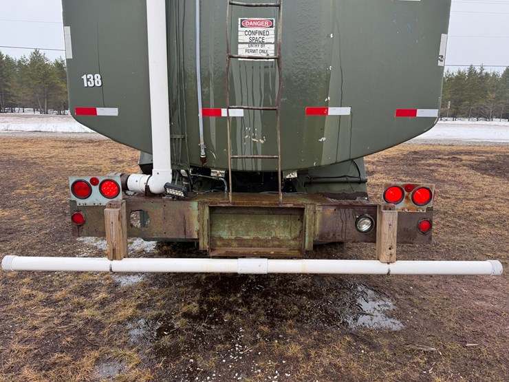 1984-mack-dm492s-image-24