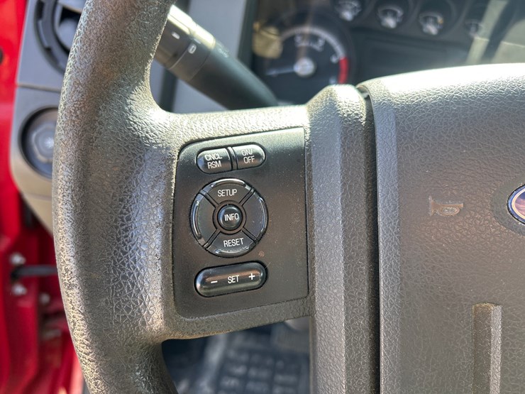 2011-ford-f550-image-65