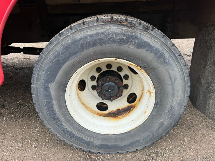 2012-international-7400-image-74