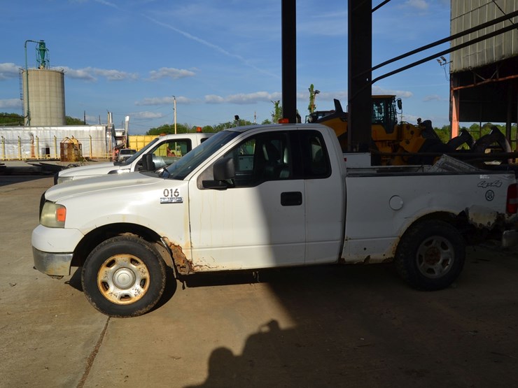 2004-ford-f150-image-2