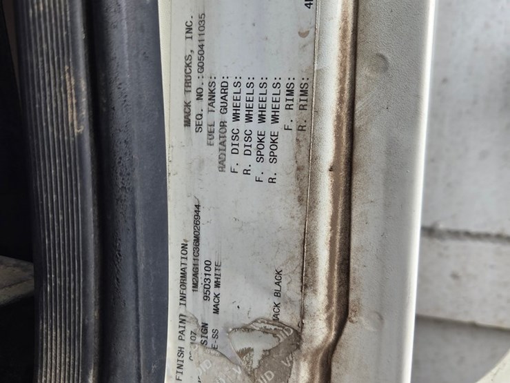 2006-massey-ferguson-8-image-88