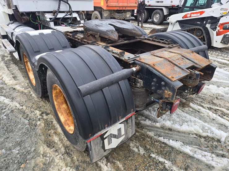 2006-caterpillar-c15-image-25