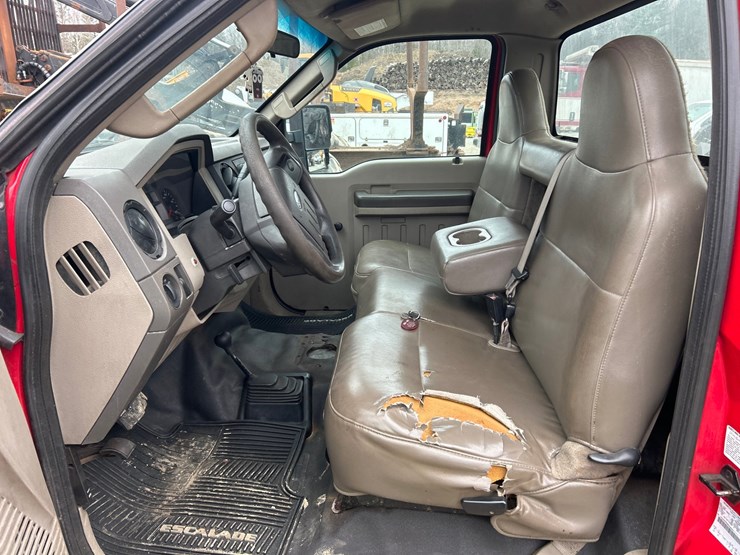 2008-ford-f550-xl-image-39