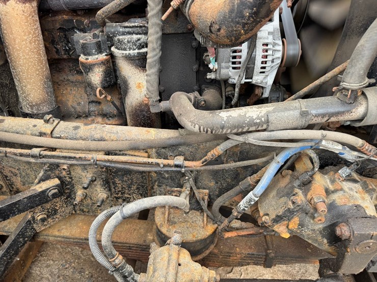 #2168-•-2001-sterling-4x2-snow-plow-truck-image-66