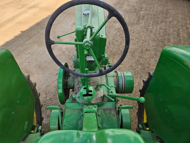 john-deere-model-b-image-25