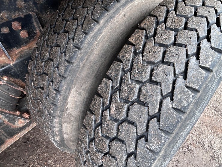 2003-international-7400-image-76