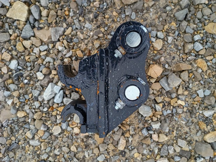 #l19-029-•-tpm-quick-coupler-mini-excavator-attachment-image-2