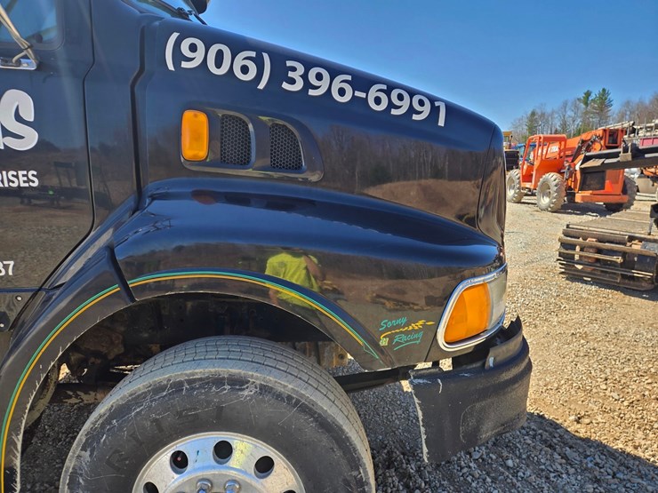 1999-caterpillar-c12-image-13