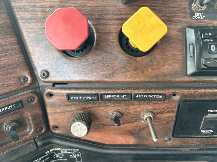 1998-massey-ferguson-8-image-62