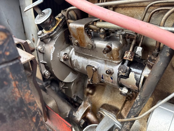 massey-ferguson-265-image-25