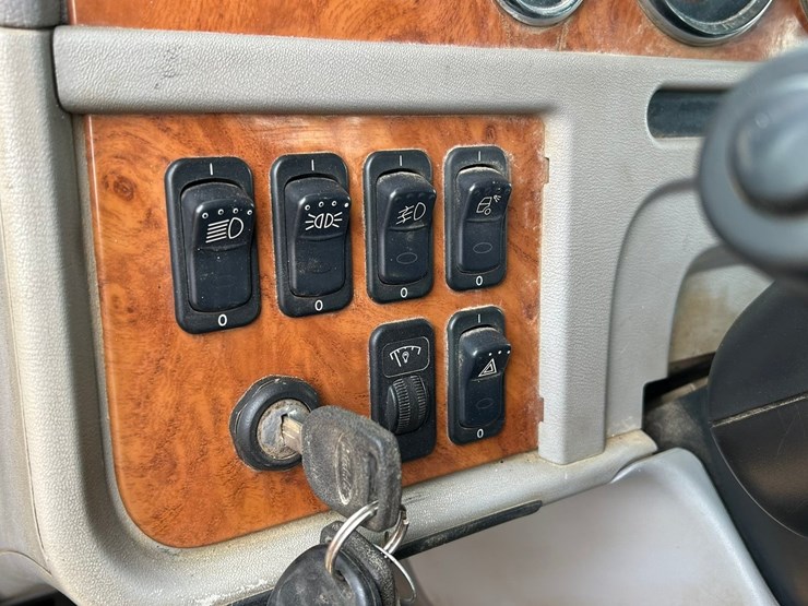 2006-caterpillar-c15-image-88