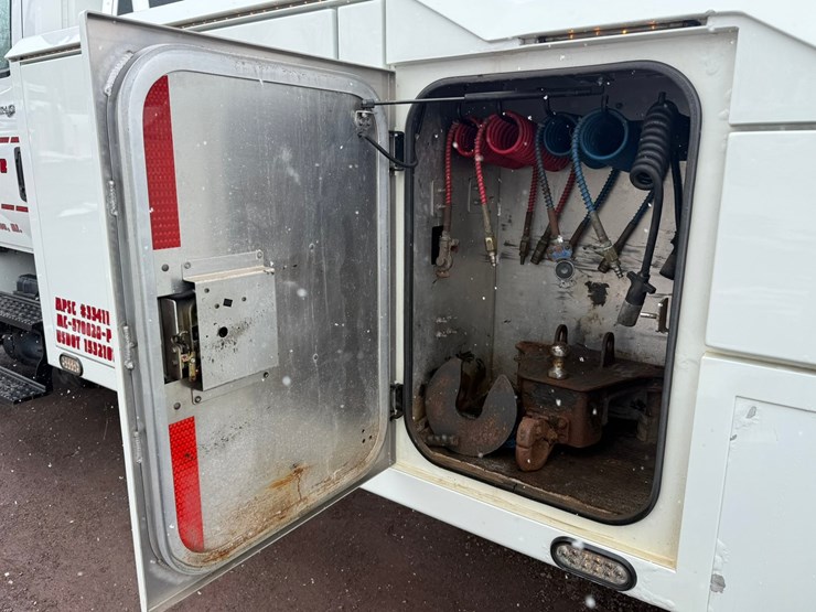 2013-international-4400-sba-image-15