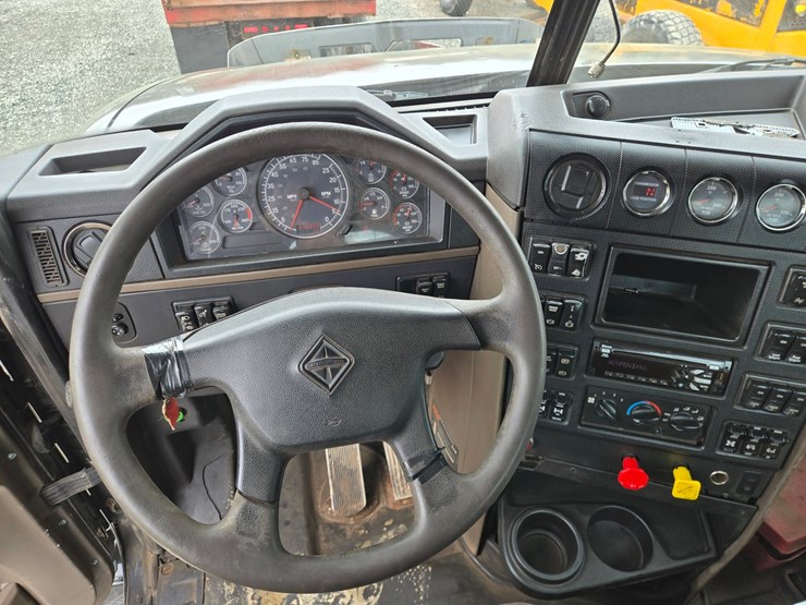 2019-international-hx620-image-63