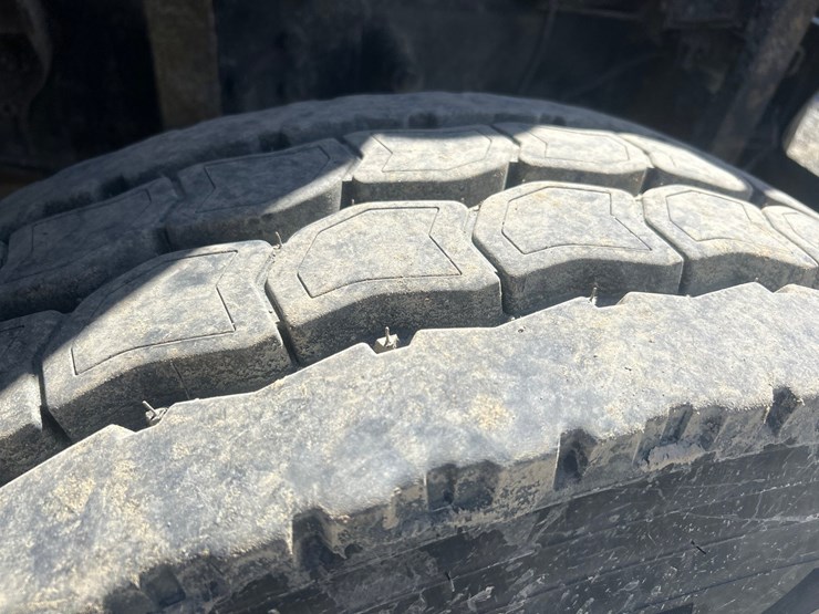 2006-international-7400-image-72