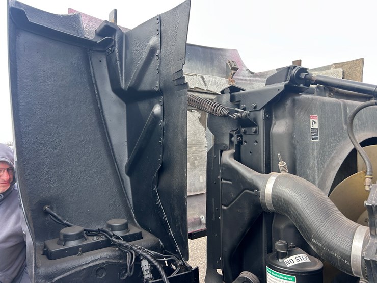 #1009-•-2012-western-star-conventional-4-sleeper-cab-truck-tractor-image-68