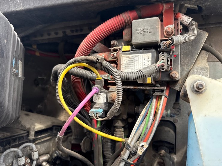 2018-freightliner-122sd-image-14