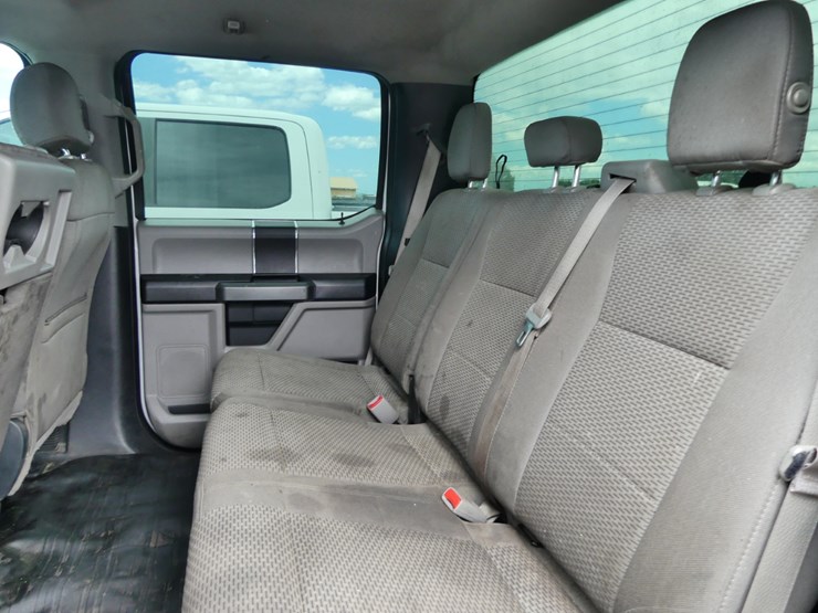 2016-ford-f150-xlt-image-8