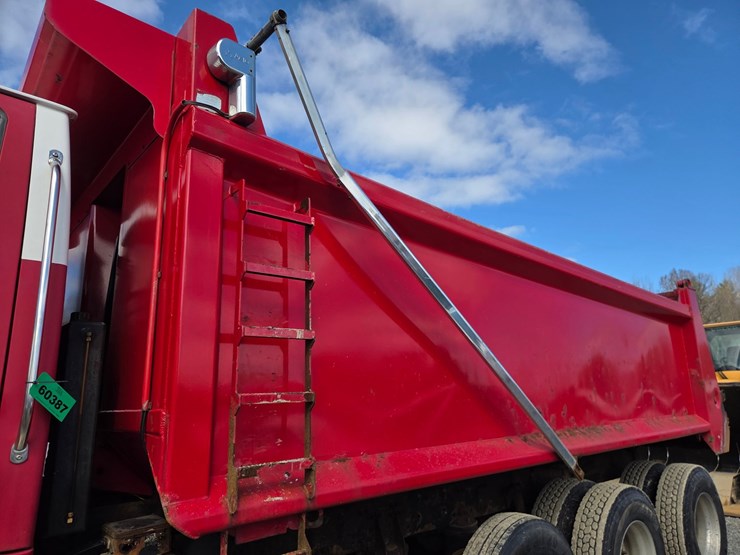 2005-massey-ferguson-8-image-20