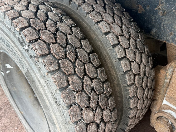 #1056-•-1989-mack-quad-axle-dump-truck-image-64