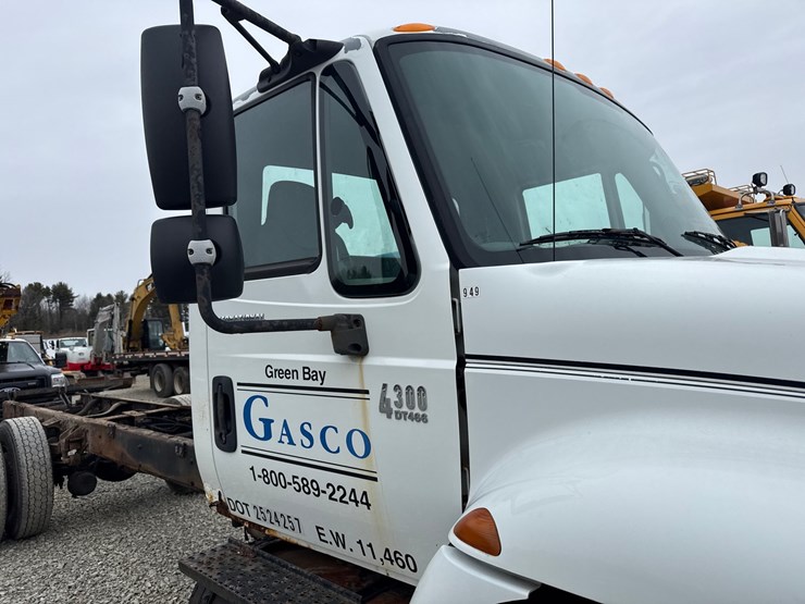 2002-international-4300-sba-image-25