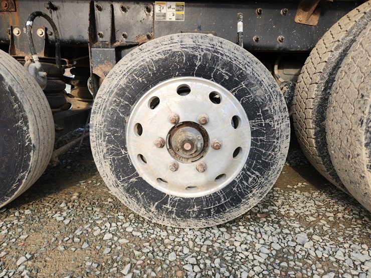 2016-kenworth-t400-image-110