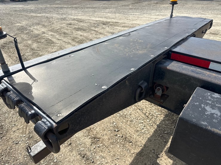 2010-massey-ferguson-8-image-46