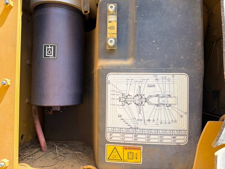 2018-caterpillar-12m3-image-66