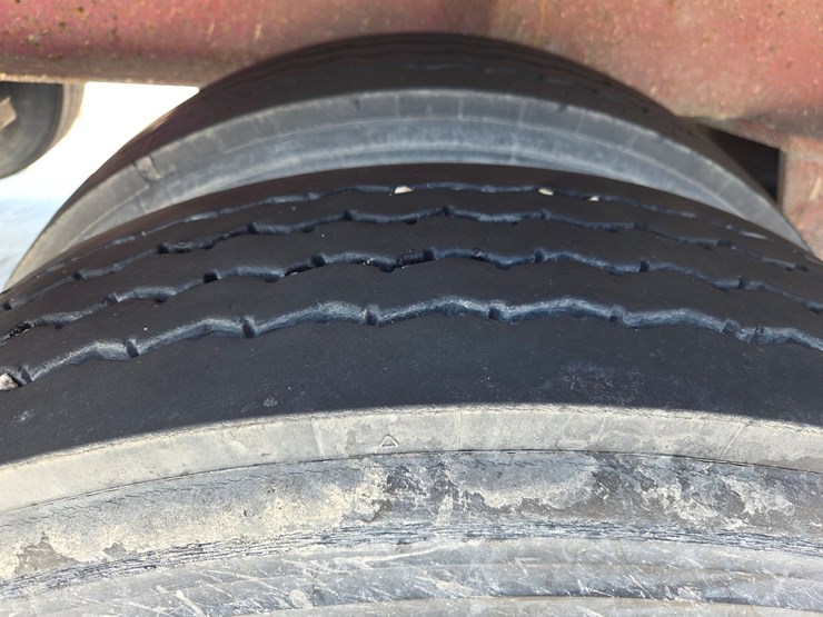 1998-massey-ferguson-8-image-35