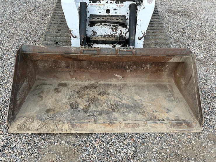 bobcat-t300-image-9