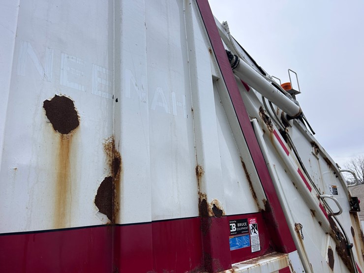 2003-international-7400-image-16