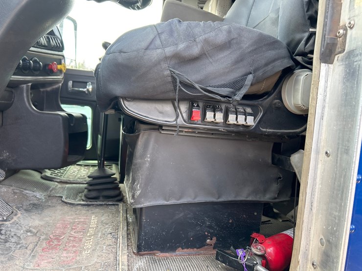 2017-kenworth-t660-image-56