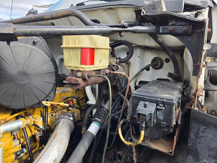 2000-ford-f650-image-48