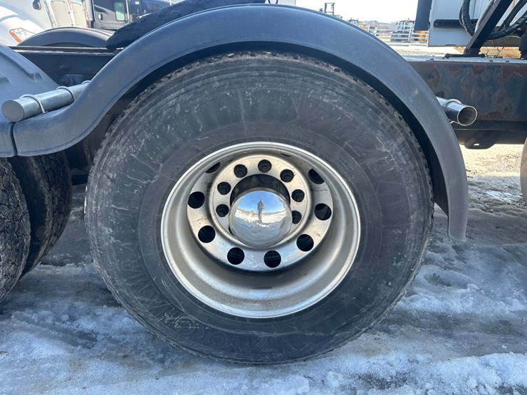 2017-international-lt-image-74