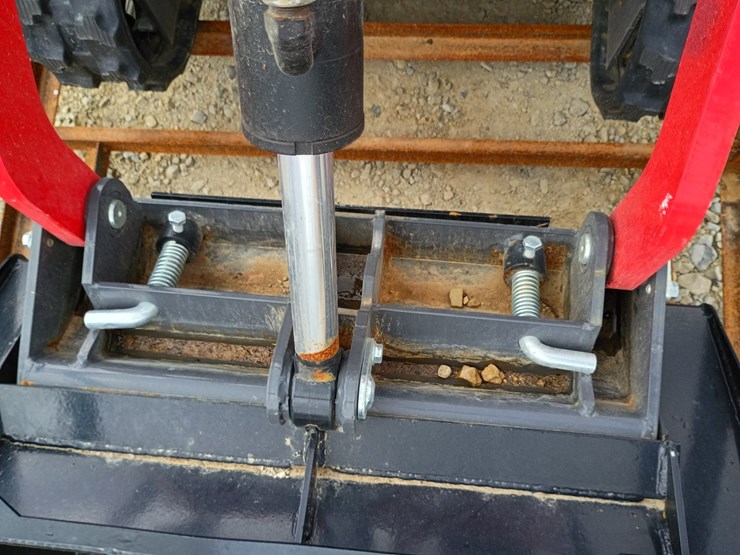 #23946-•-2025-agt-ysrt14-mini-skid-steer-image-19