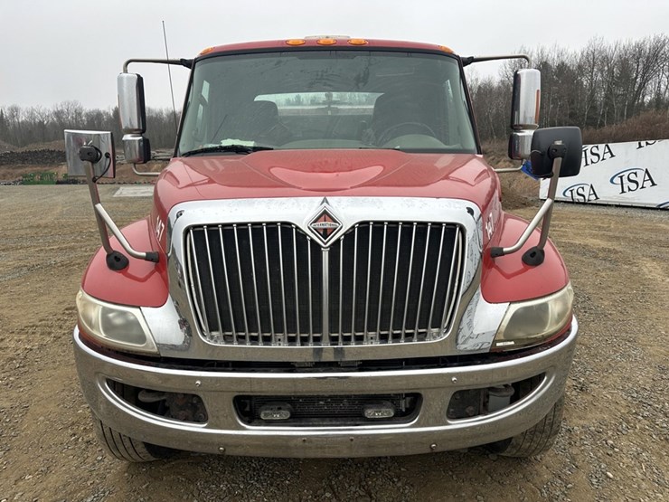 2013-international-durastar-4300-image-8