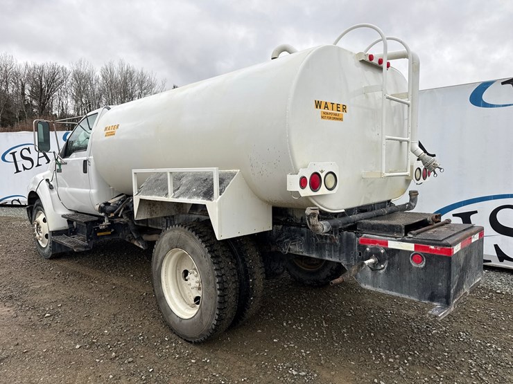 2006-ford-f650-image-3