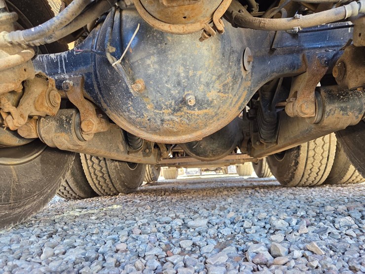 2019-international-hv613-image-49