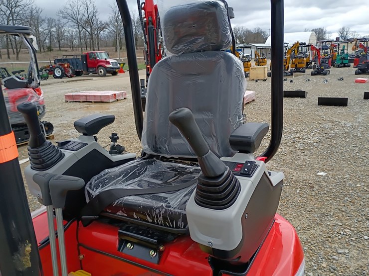 #l19-004-•-2026-diesel-tpm-18k-mini-excavator-image-12