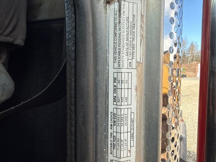 2004-peterbilt-378-image-66